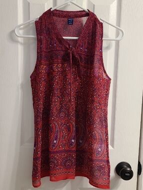 Old Navy Red Paisley Tie-Front Sleeveless Top